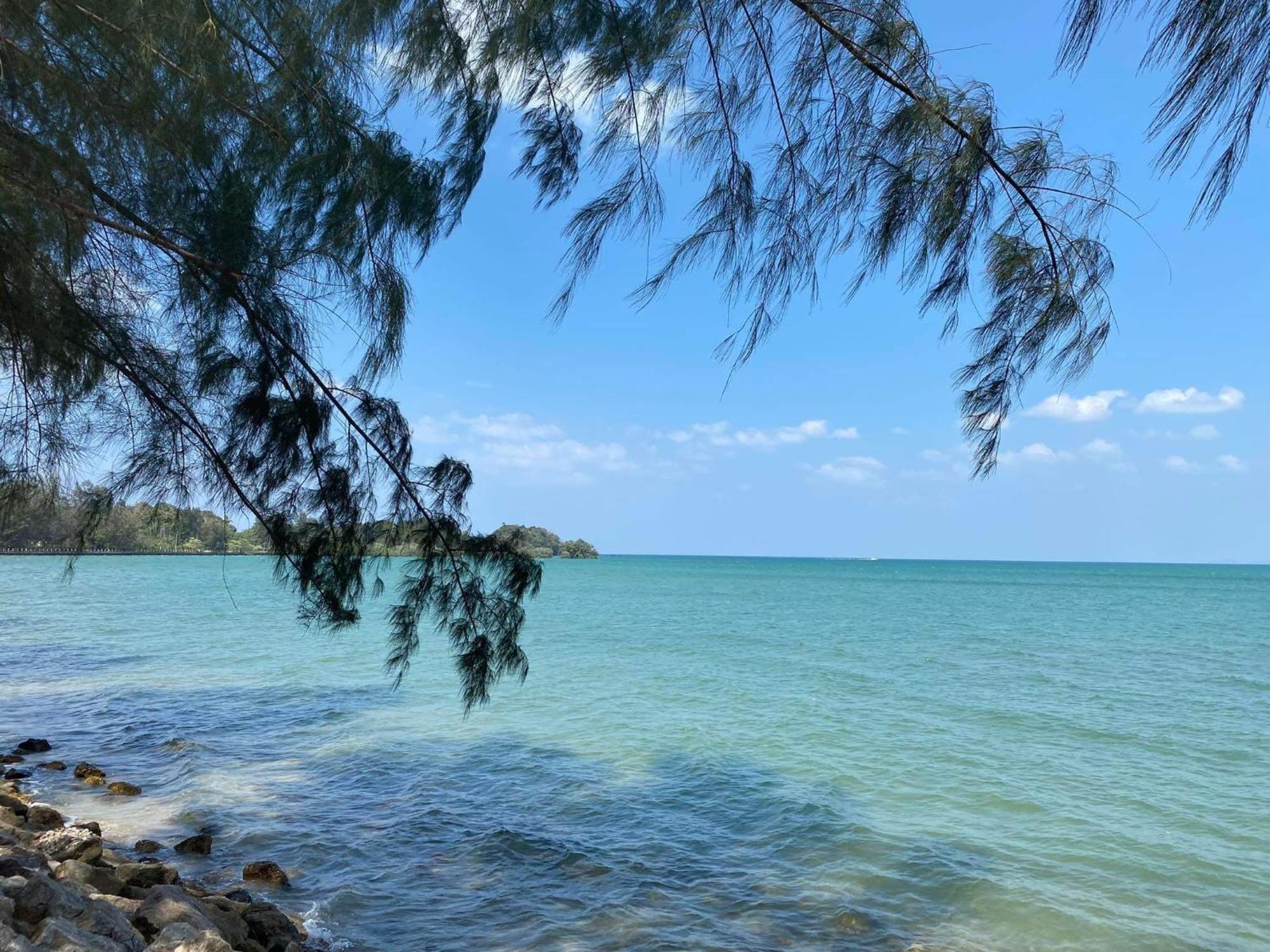 Neverland Beach Village Bungalows เกาะลันตา ภายนอก รูปภาพ